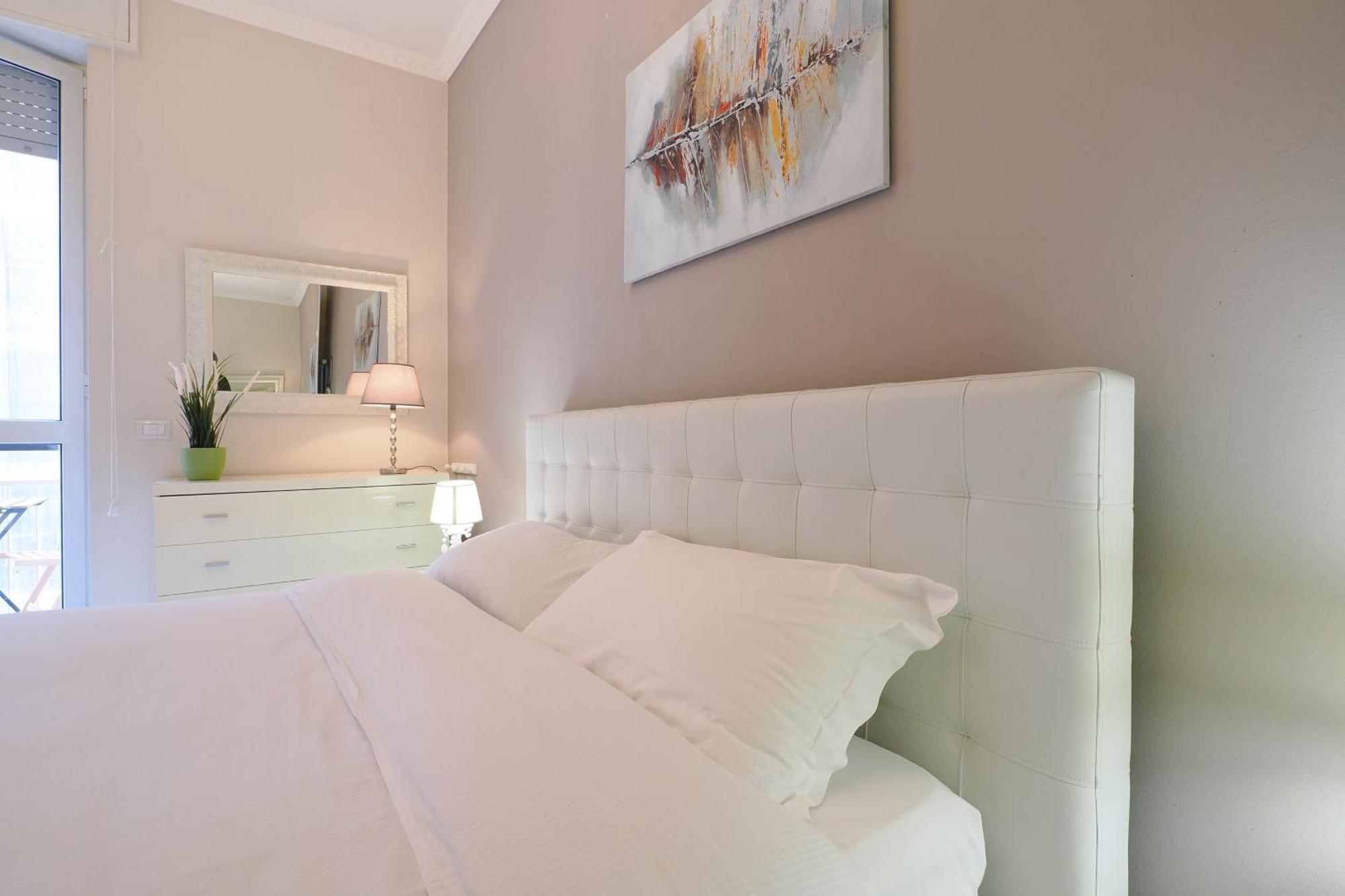 Primopiano - Zumbini B Apartment Milan Luaran gambar