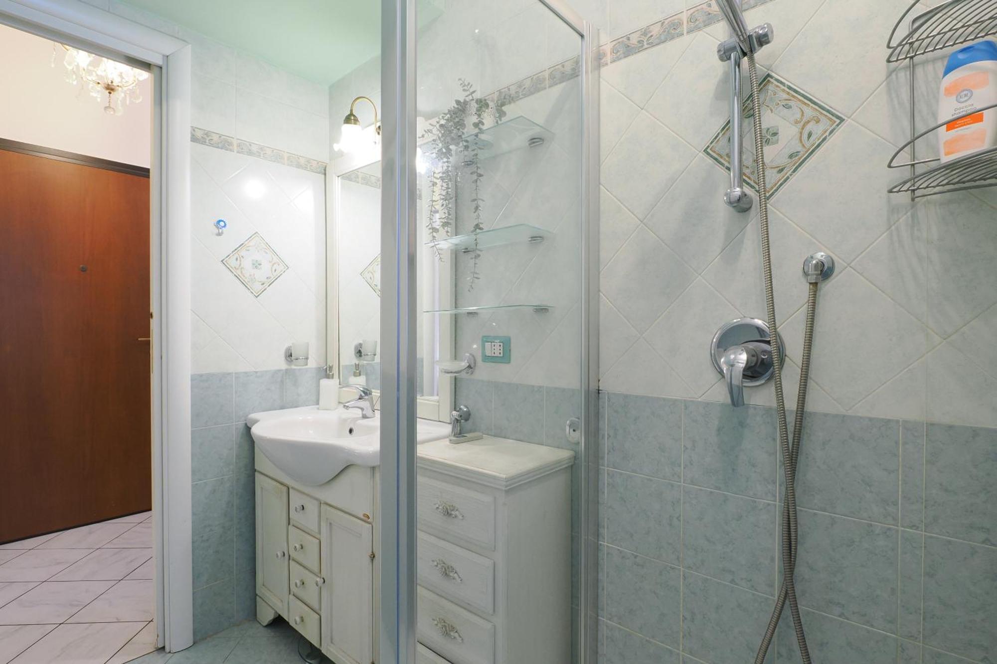 Primopiano - Zumbini B Apartment Milan Luaran gambar