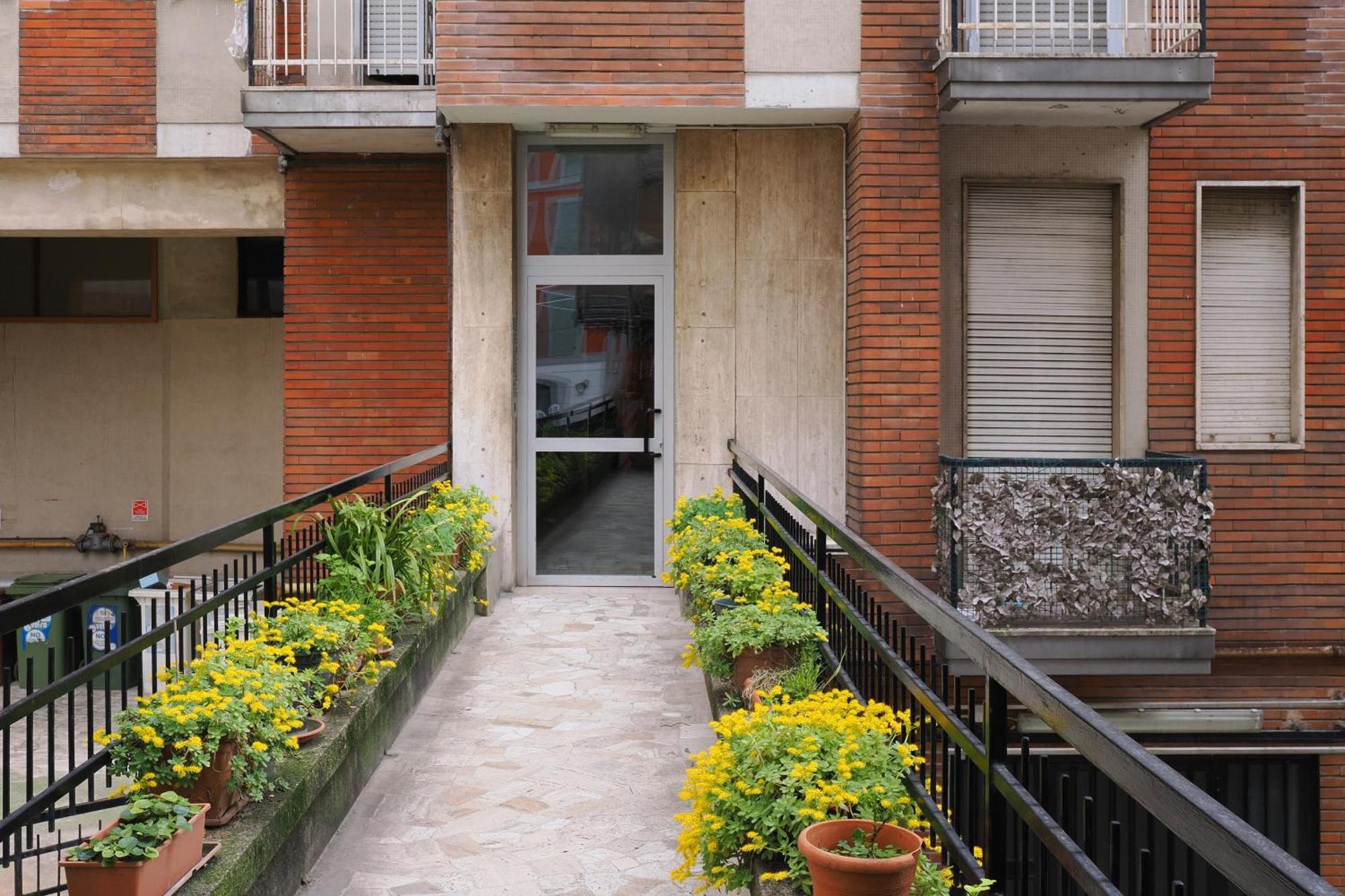 Primopiano - Zumbini B Apartment Milan Luaran gambar