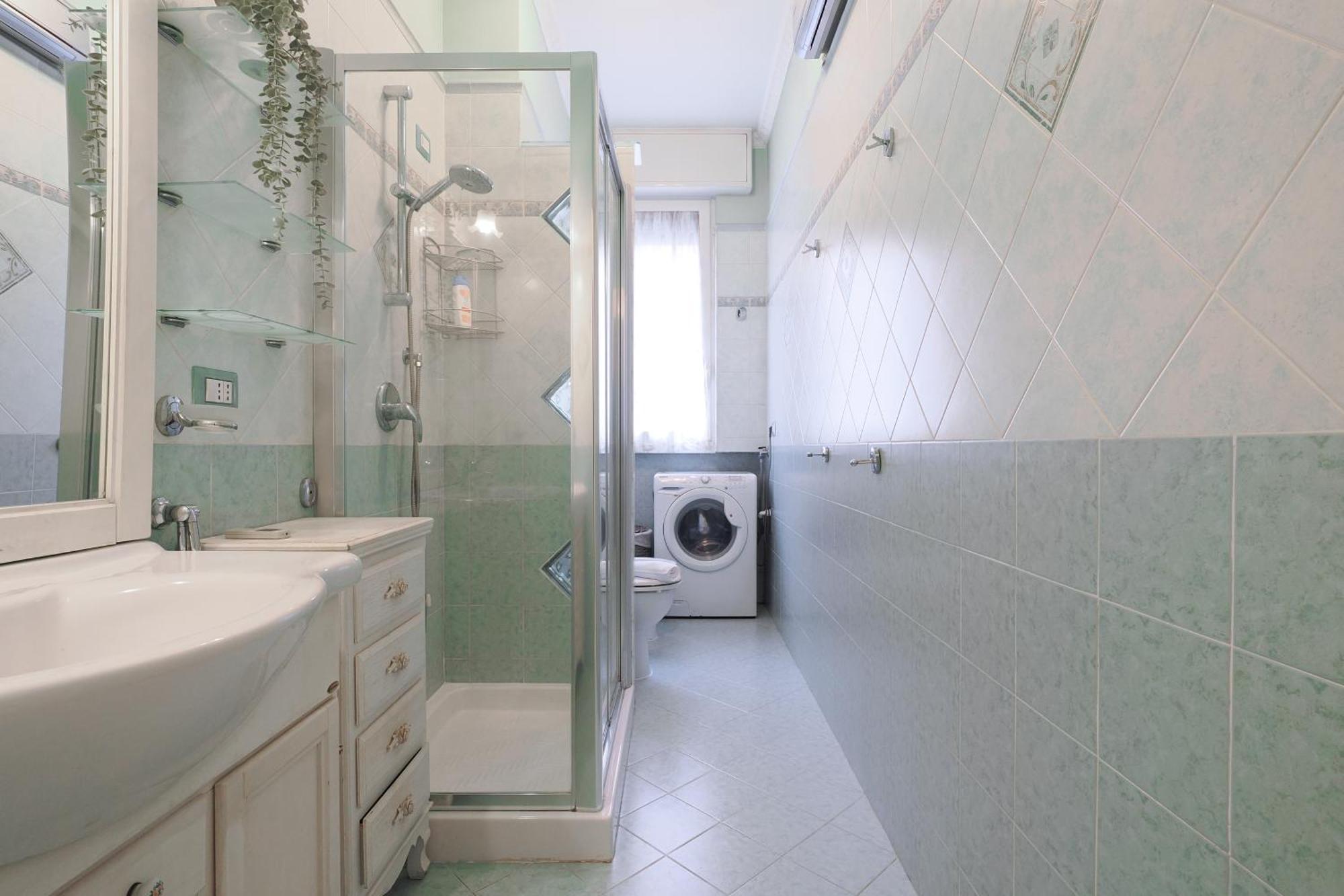 Primopiano - Zumbini B Apartment Milan Luaran gambar