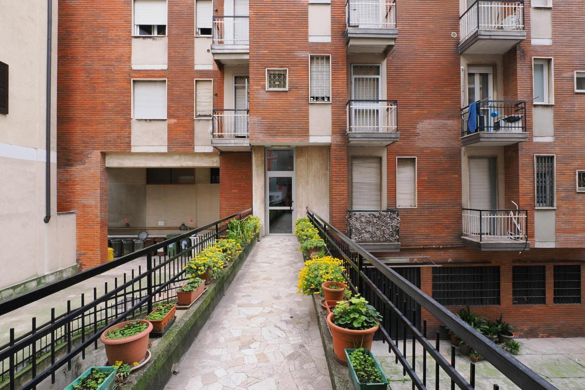 Primopiano - Zumbini B Apartment Milan Luaran gambar