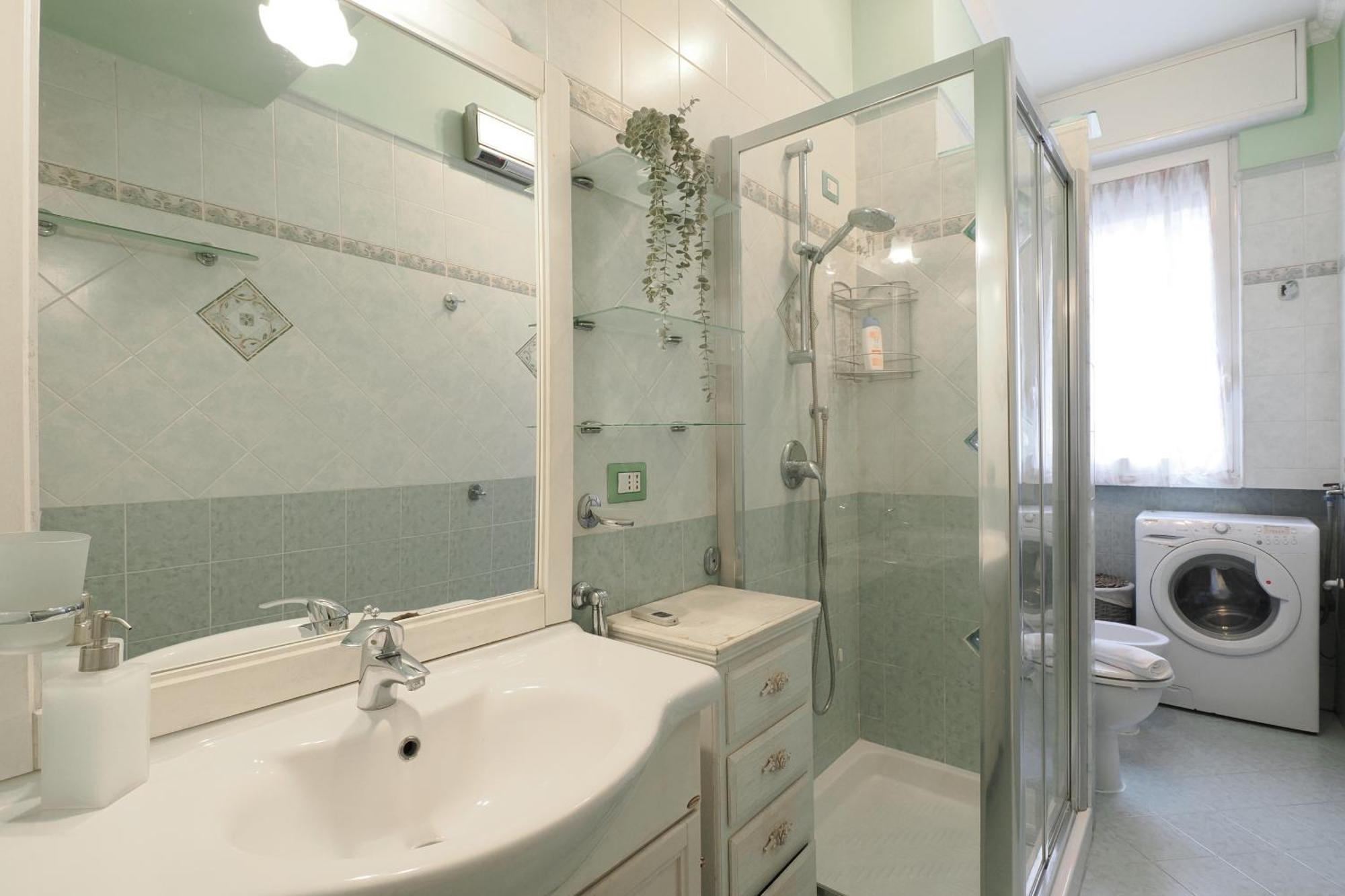 Primopiano - Zumbini B Apartment Milan Luaran gambar
